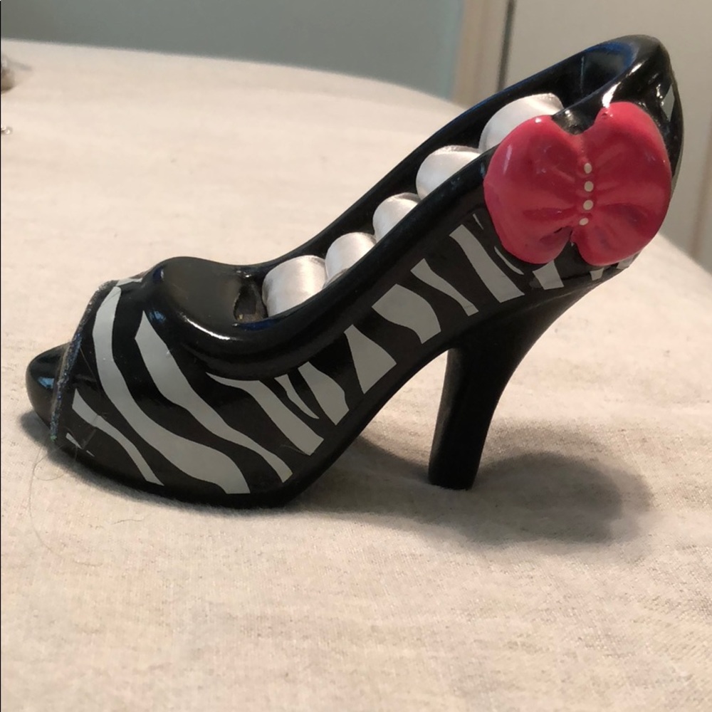 Zebra ring holder - Picture 2 of 4